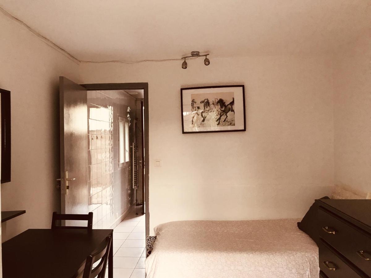 Maison De Longde-Appartement Avec 2 Chambres Villejuif Eksteriør billede