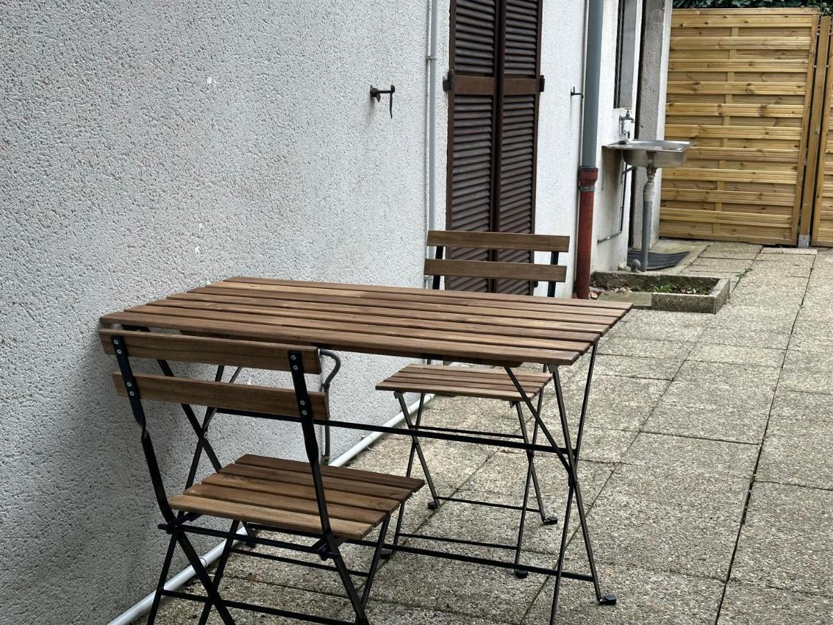 Maison De Longde-Appartement Avec 2 Chambres Villejuif Eksteriør billede